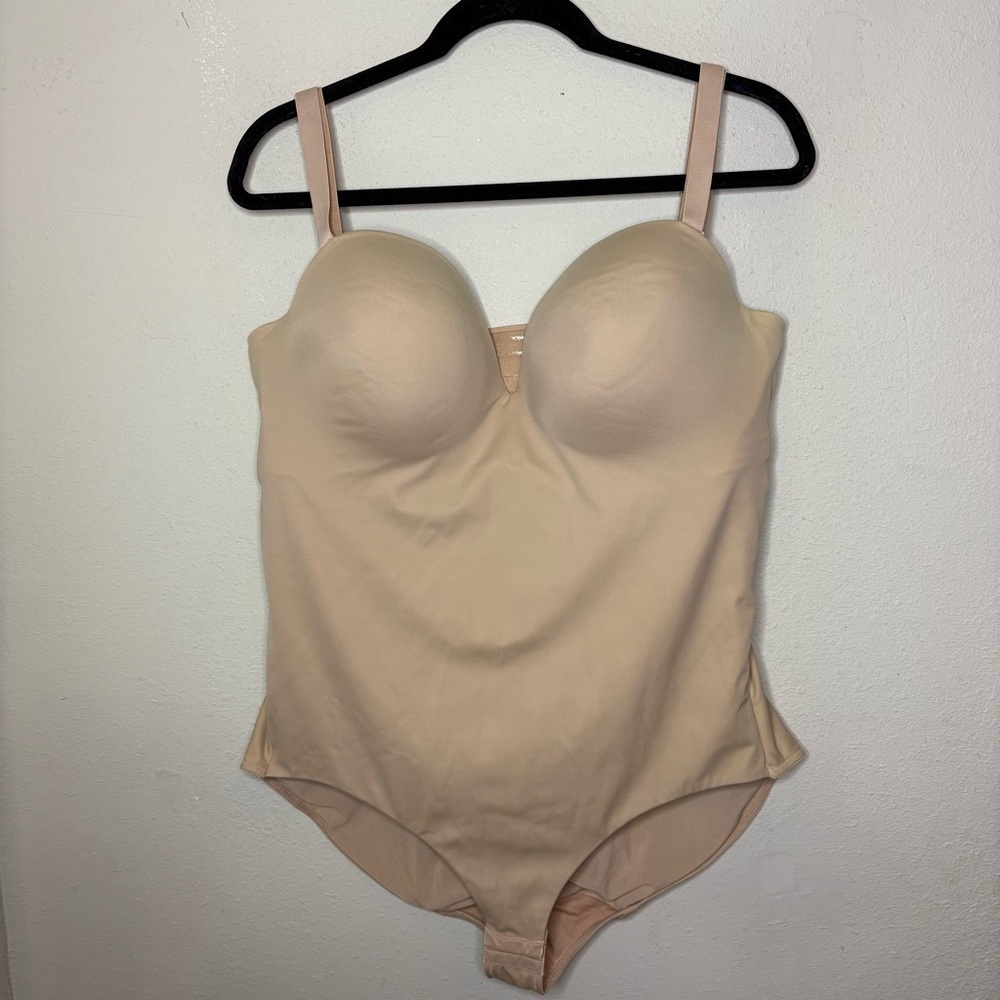 Cacique Nude/Tan Shapewear with Supportive Cups Size 44D